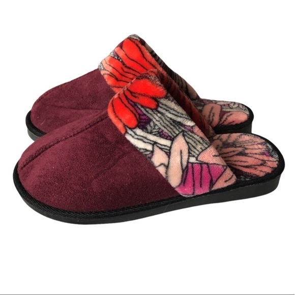 Vera Bradley Slipper Women’s‎ Size 7-8 Slip On - Picture 1 of 6